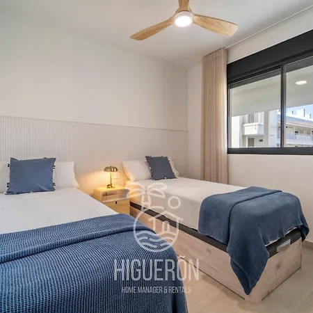 Higueronrentals Blue Oasis * フエンヒロラ